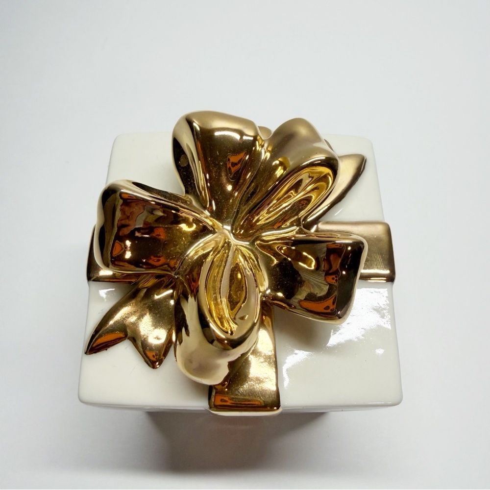 Mikasa Fine China Holiday Elegant Gift Box Trinket Box - Picture 7 of 10
